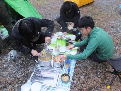 キノコパスタとシチューは、他校の生徒と顧問に絶賛されました。